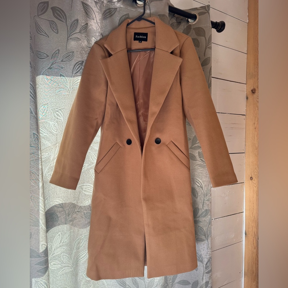 Women’s medium camel colored pea dress coat